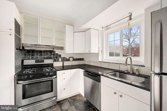 1455 MARTHA CUSTIS DR, Alexandria, VA 22302