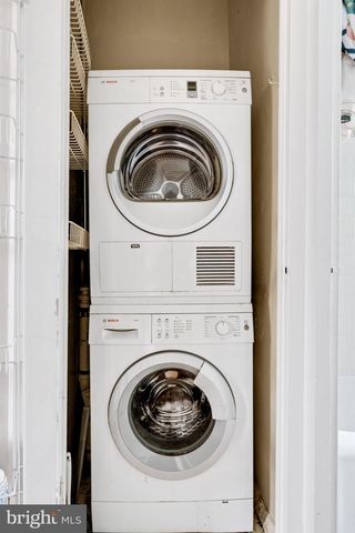 1455 MARTHA CUSTIS DR, Alexandria, VA 22302