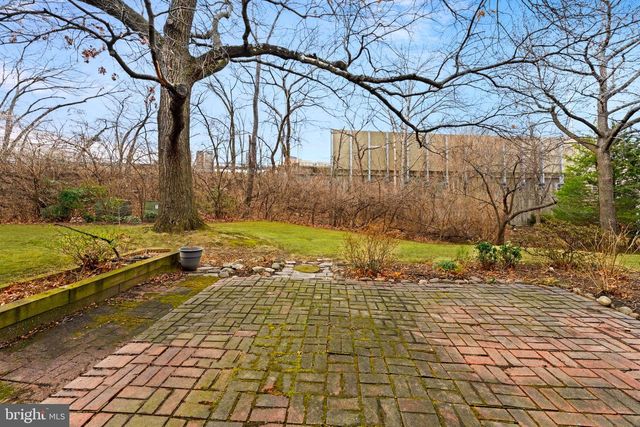 1455 MARTHA CUSTIS DR, Alexandria, VA 22302