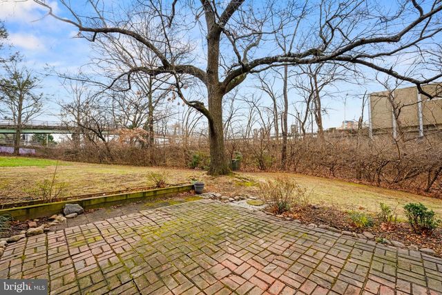 1455 MARTHA CUSTIS DR, Alexandria, VA 22302