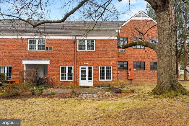 1455 MARTHA CUSTIS DR, Alexandria, VA 22302