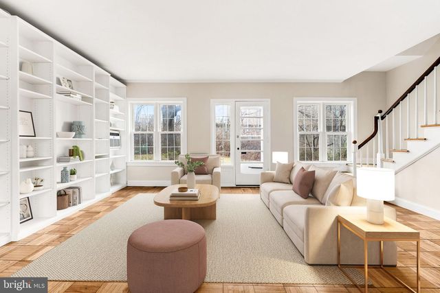 1455 MARTHA CUSTIS DR, Alexandria, VA 22302