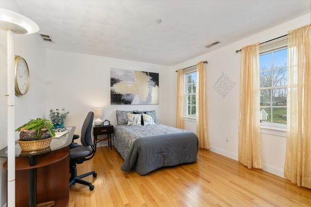 10 Cunningham Ln 204, Billerica, MA 01821