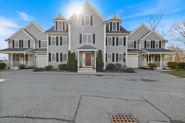 10 Cunningham Ln 204, Billerica, MA 01821