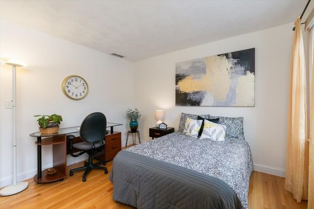 10 Cunningham Ln 204, Billerica, MA 01821