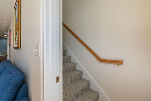10 Cunningham Ln 204, Billerica, MA 01821