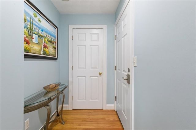 10 Cunningham Ln 204, Billerica, MA 01821
