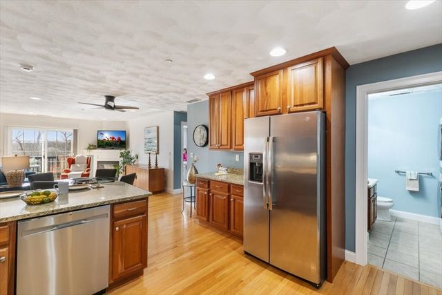 10 Cunningham Ln 204, Billerica, MA 01821