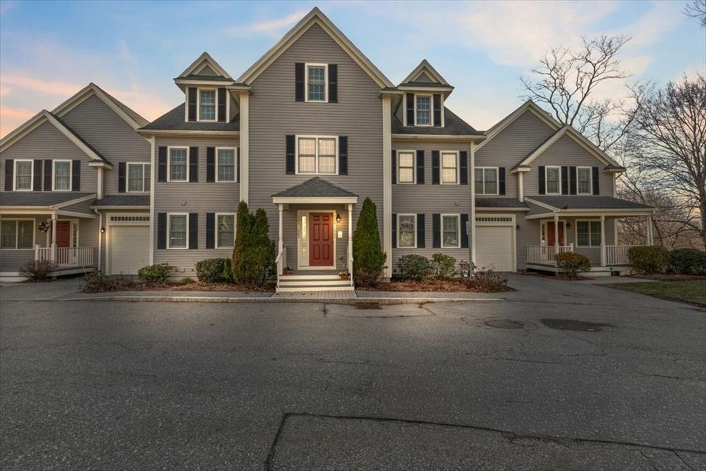 10 Cunningham Ln 204, Billerica, MA 01821