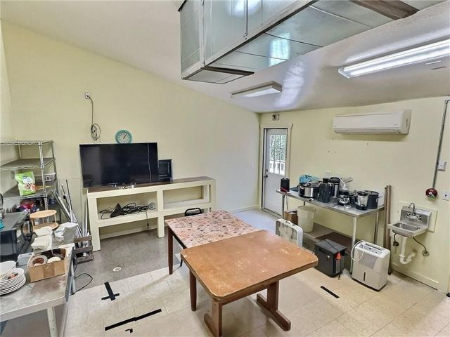 426 Van Buren, Eureka Springs, AR 72632