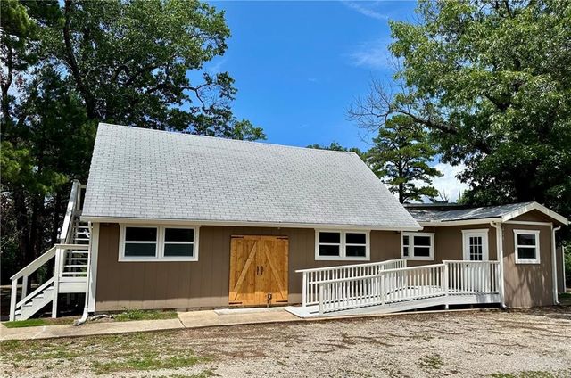 426 Van Buren, Eureka Springs, AR 72632