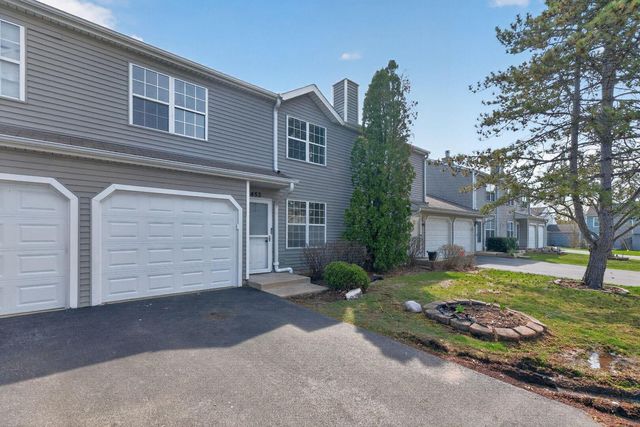 453 Normandie Lane, Round Lake, IL 60073