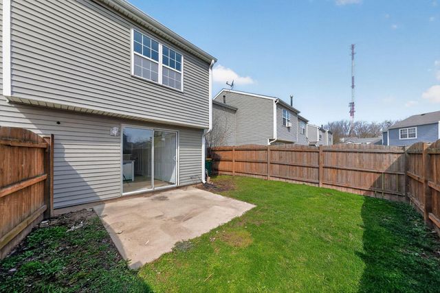 453 Normandie Lane, Round Lake, IL 60073