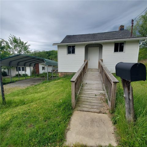 203 Rock Ave, West Mayfield, PA 15010
