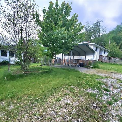203 Rock Ave, West Mayfield, PA 15010