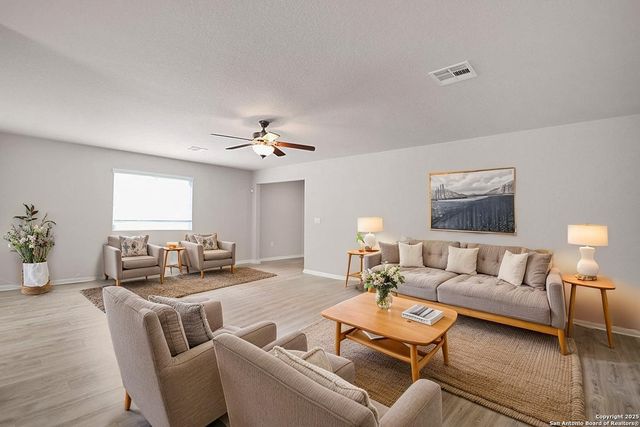 10218 Relic Oaks, San Antonio, TX 78240