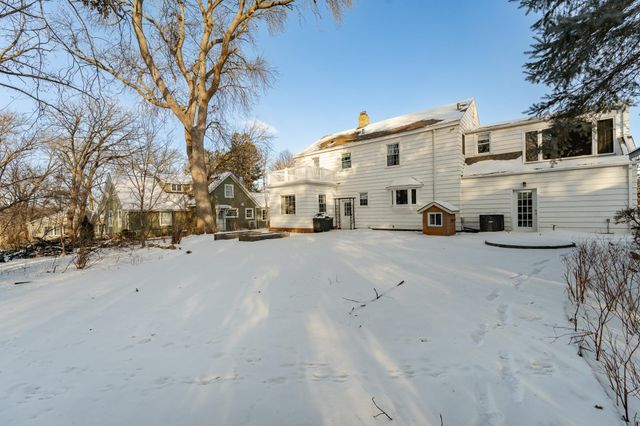 1520 5th Street SW, Rochester, MN 55902