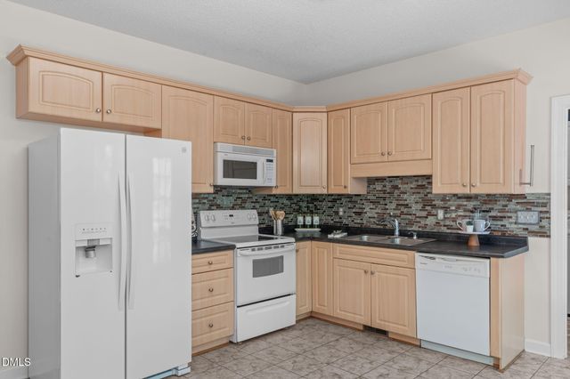 989 Whistling Wind, Sanford, NC 27332