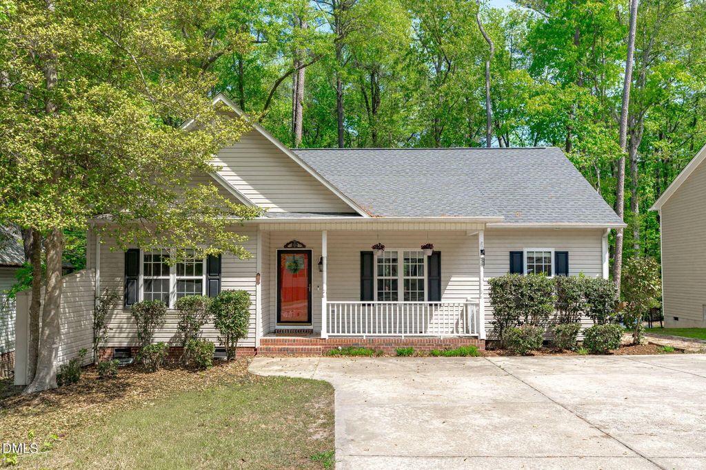 989 Whistling Wind, Sanford, NC 27332