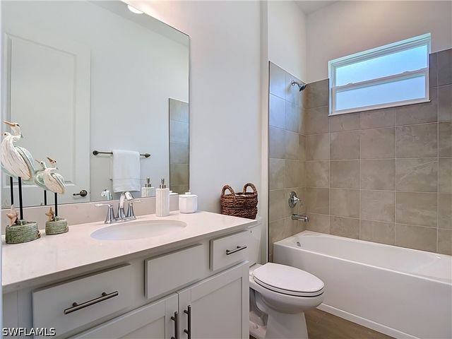 5493 Pikewood CT, Ave Maria, FL 34142