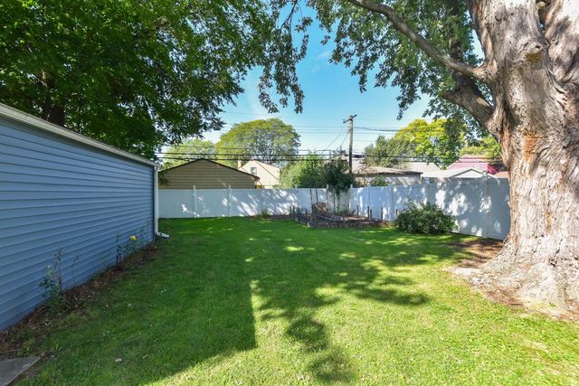 3429 N 95th STREET, Milwaukee, WI 53222