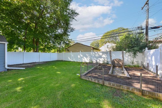 3429 N 95th STREET, Milwaukee, WI 53222