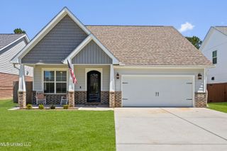 209 Madison Place Drive Drive, Ocean Springs, MS 39564