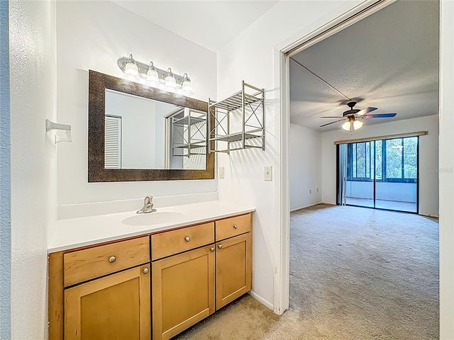 434 PALM TREE DRIVE 434, Bradenton, FL 34210