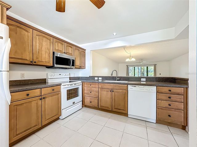 434 PALM TREE DRIVE 434, Bradenton, FL 34210