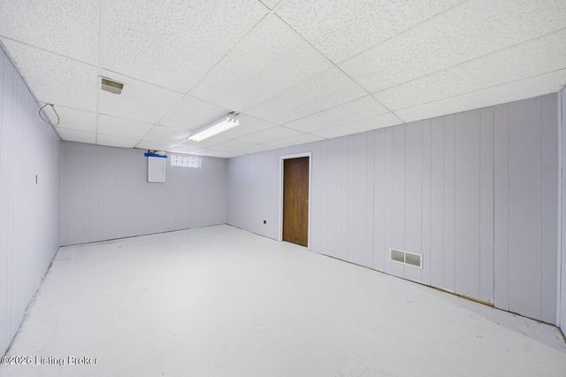 4507 Gaudet Rd, Jeffersontown, KY 40299