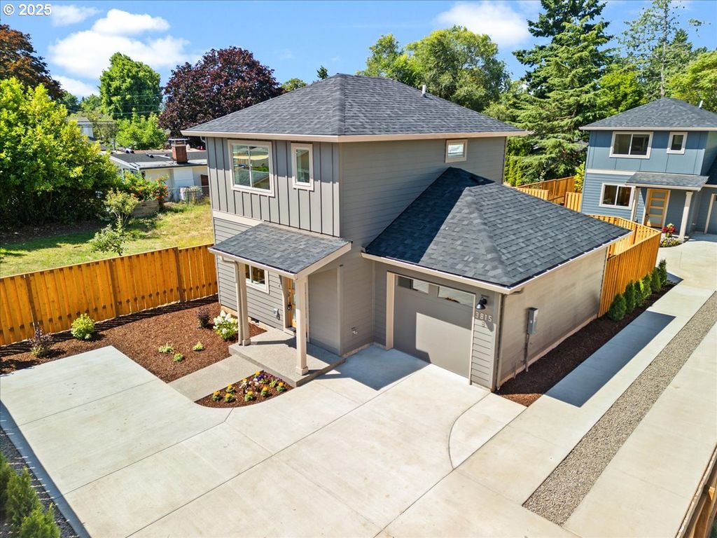 3815 Se 76th Ave Unit B, Portland, OR 97206