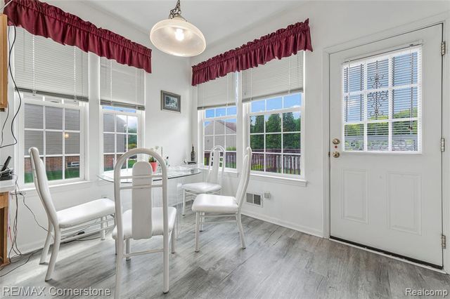 8307 Parkside Drive, Westland, MI 48185