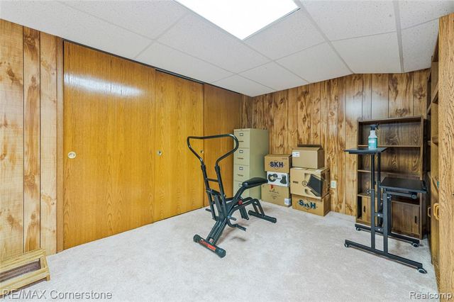 8307 Parkside Drive, Westland, MI 48185