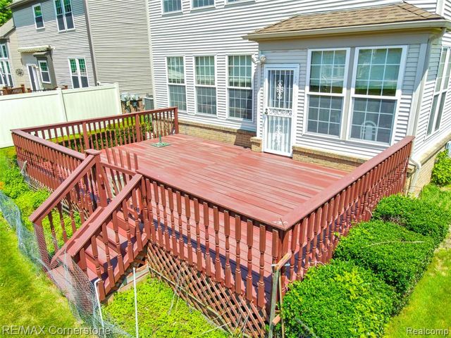 8307 Parkside Drive, Westland, MI 48185