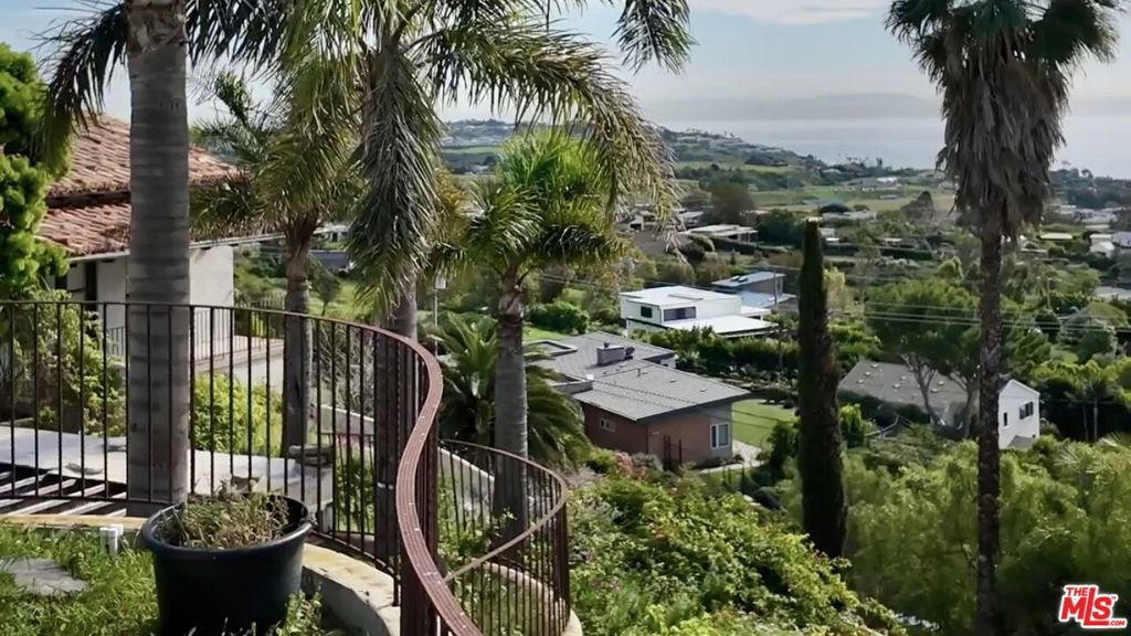 30087 Cuthbert Road, Malibu, CA 90265 — photo 3