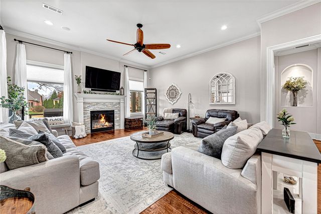 7007 W Balmoral Drive, Rogers, AR 72758