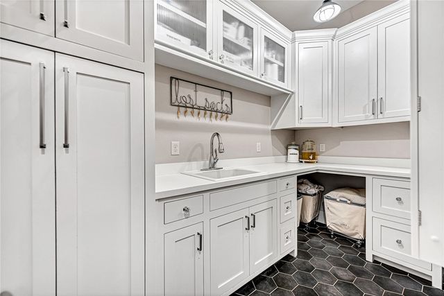 7007 W Balmoral Drive, Rogers, AR 72758