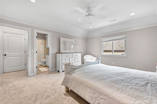 7007 W Balmoral Drive, Rogers, AR 72758