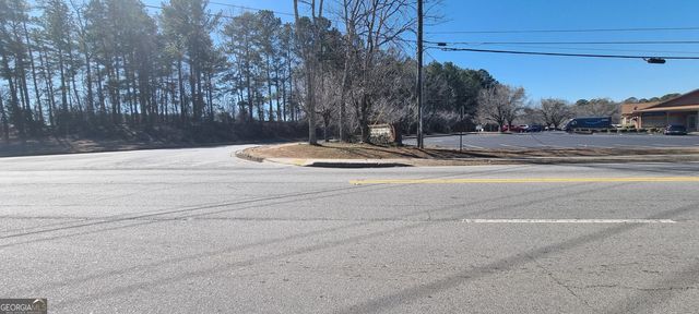 555 Grady Avenue, Fayetteville, GA 30214