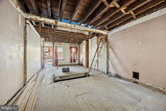 747 N 37TH ST, Philadelphia, PA 19104