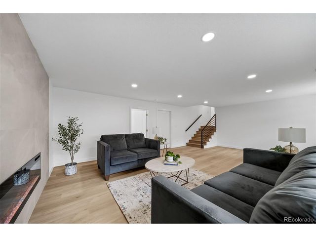 4992 S Xenia St, Denver, CO 80237