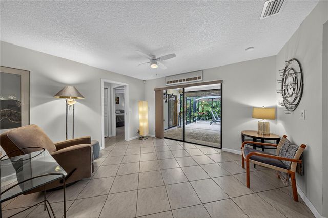 1823 Richard Ln, Palm Springs, FL 33406