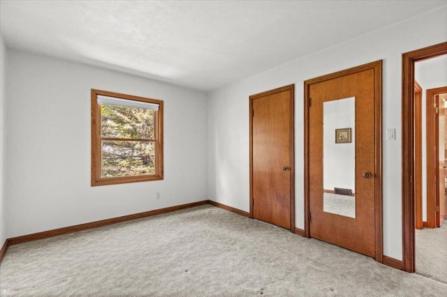 297 Lincoln DRIVE S, West Bend, WI 53095