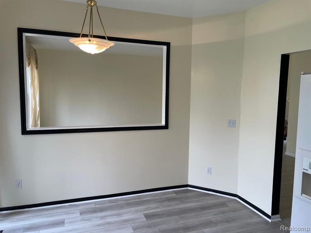 38463 Saratoga Circle, Farmington Hills, MI 48331