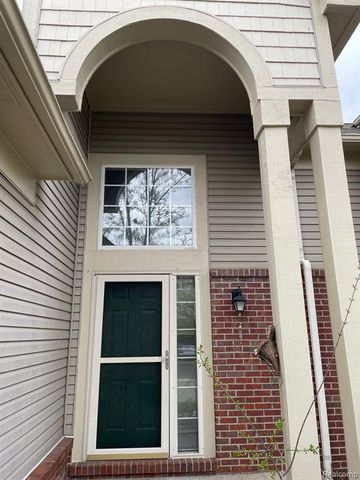 38463 Saratoga Circle, Farmington Hills, MI 48331