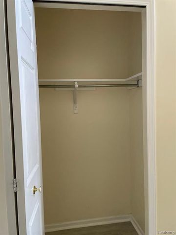 38463 Saratoga Circle, Farmington Hills, MI 48331