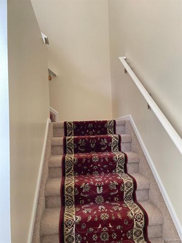 38463 Saratoga Circle, Farmington Hills, MI 48331