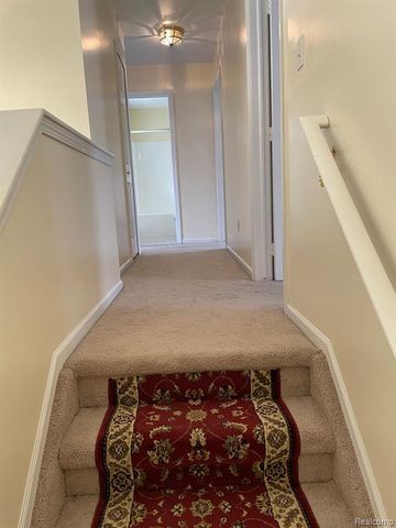 38463 Saratoga Circle, Farmington Hills, MI 48331