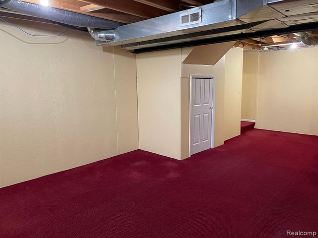 38463 Saratoga Circle, Farmington Hills, MI 48331