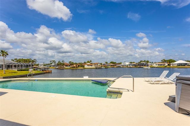 29 COLLINGTON COURT, Palm Coast, FL 32137